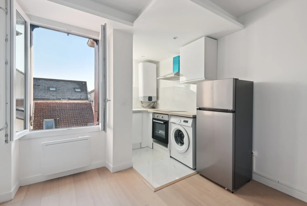 Vente d’un appartement T2 lumineux de 35 m² à Arpajon, centre-ville 