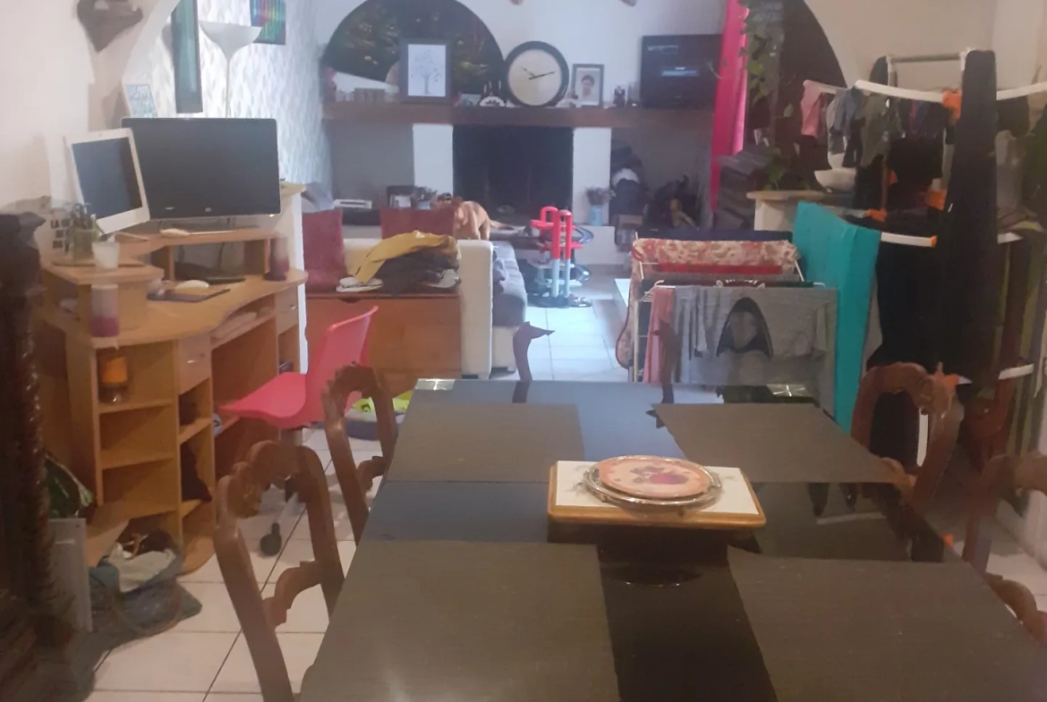Maison de 110 m² avec terrasse et terrain à La Réole à vendre 