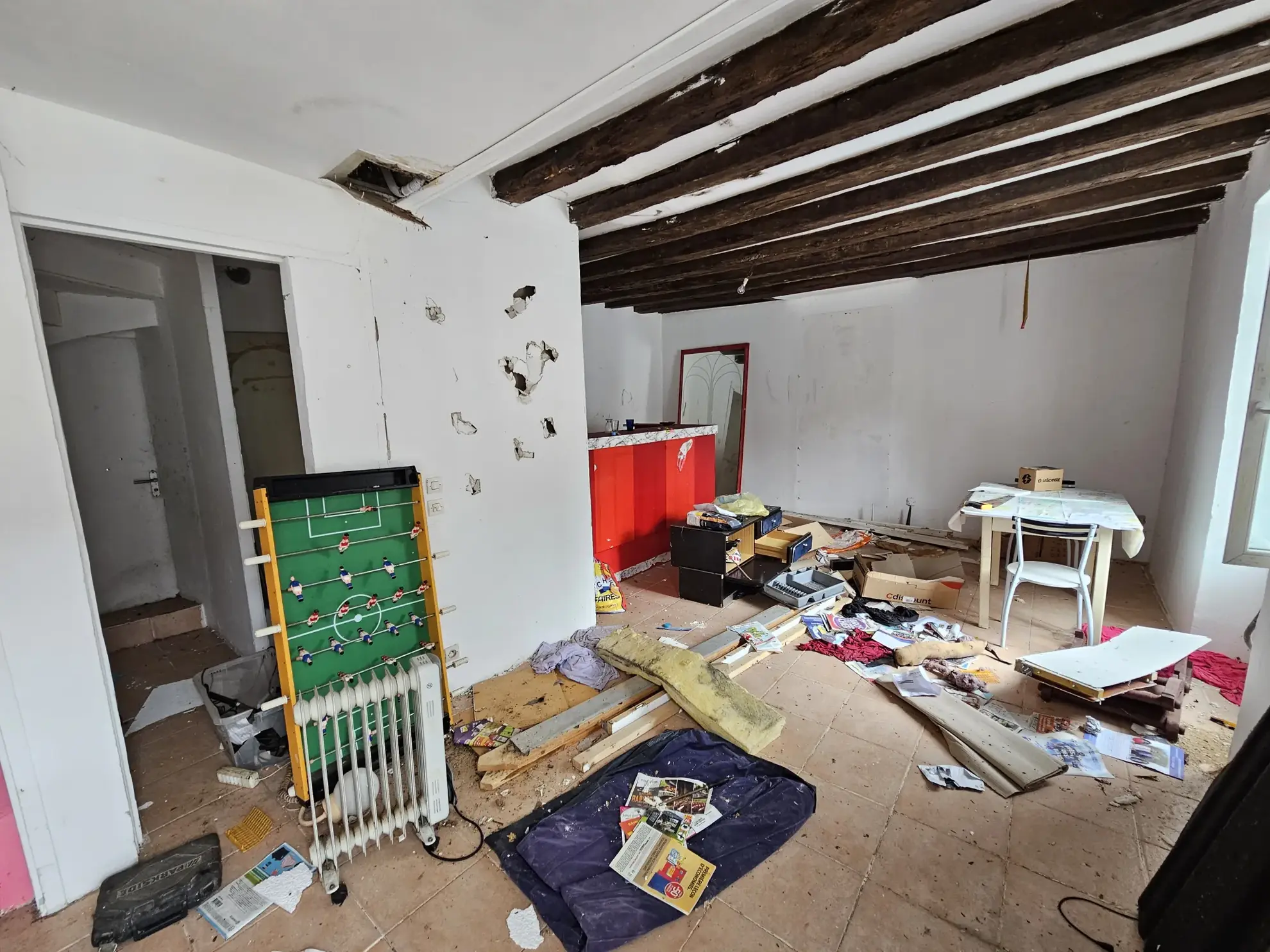 Maison mitoyenne 2 niveaux avec cour à Le Blanc - 93 m² 