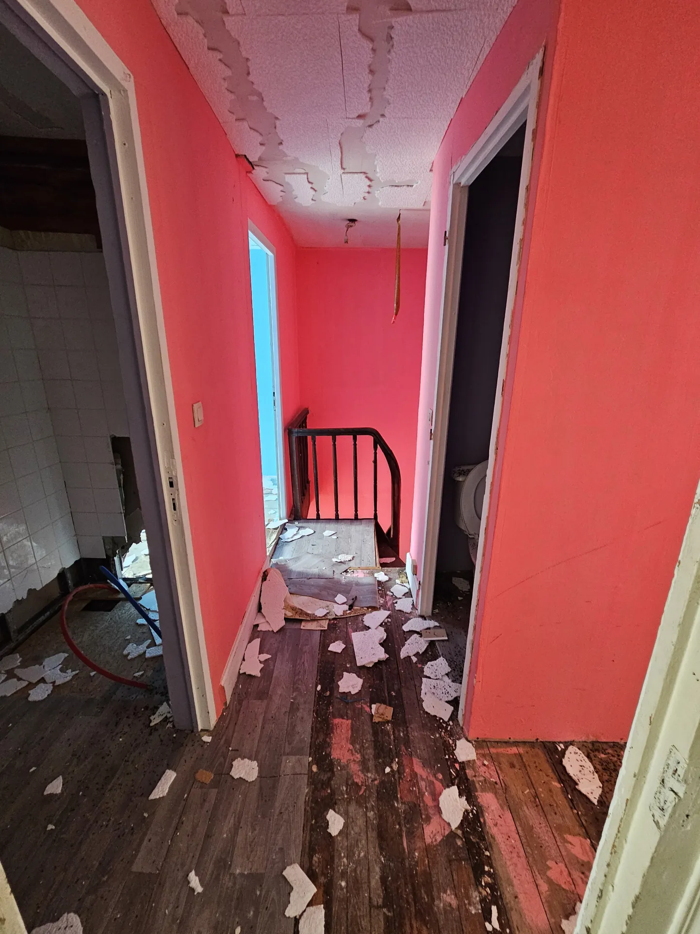 Maison mitoyenne 2 niveaux avec cour à Le Blanc - 93 m² 
