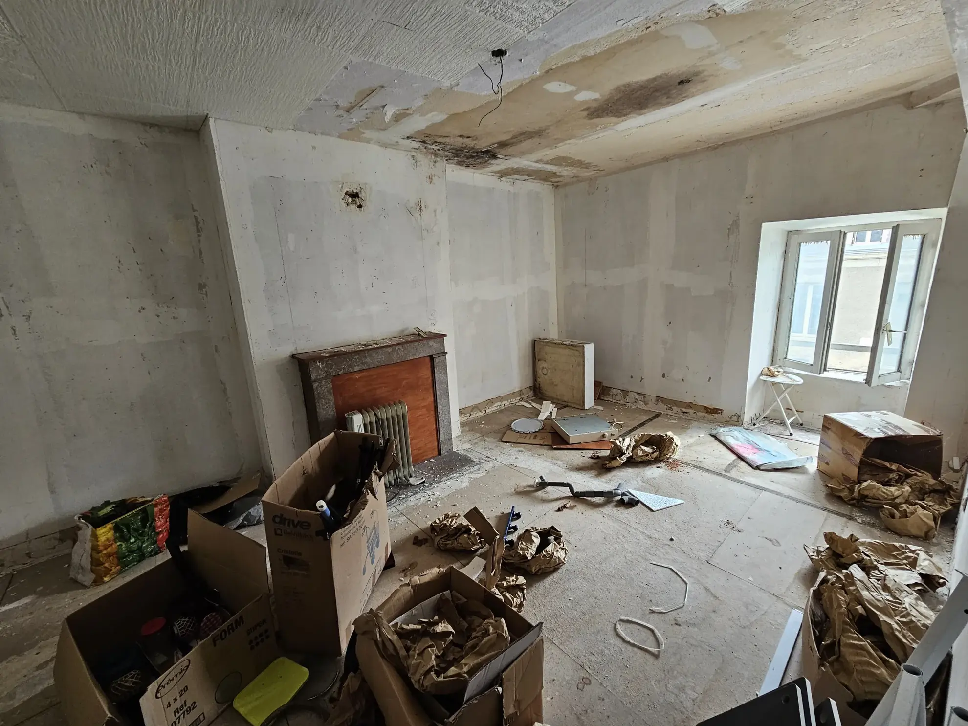 Maison mitoyenne 2 niveaux avec cour à Le Blanc - 93 m² 