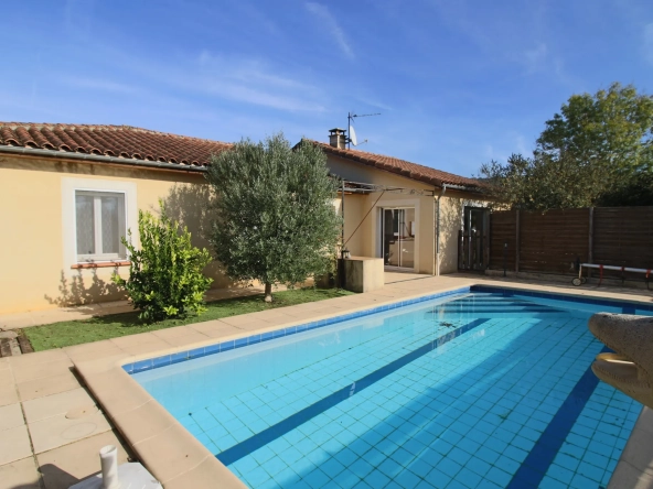 Belle maison avec piscine et grand potentiel à Puy l'Évêque (46700)