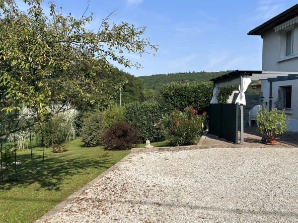 Maison de 106 m² avec jardin à Pagnoz, proche Salins-les-Bains et Mouchard