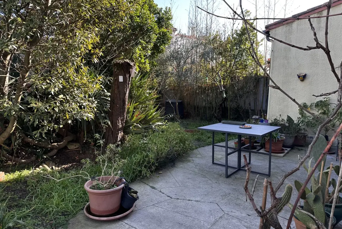 Maison à vendre avec jardin et garage à Carcassonne 
