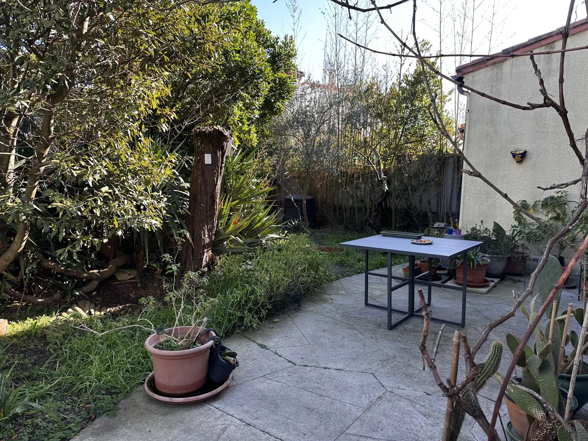 Maison à vendre avec jardin et garage à Carcassonne 