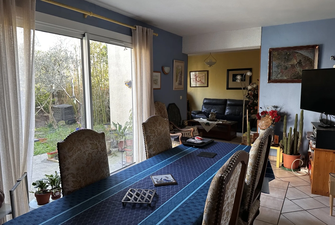 Maison à vendre avec jardin et garage à Carcassonne 