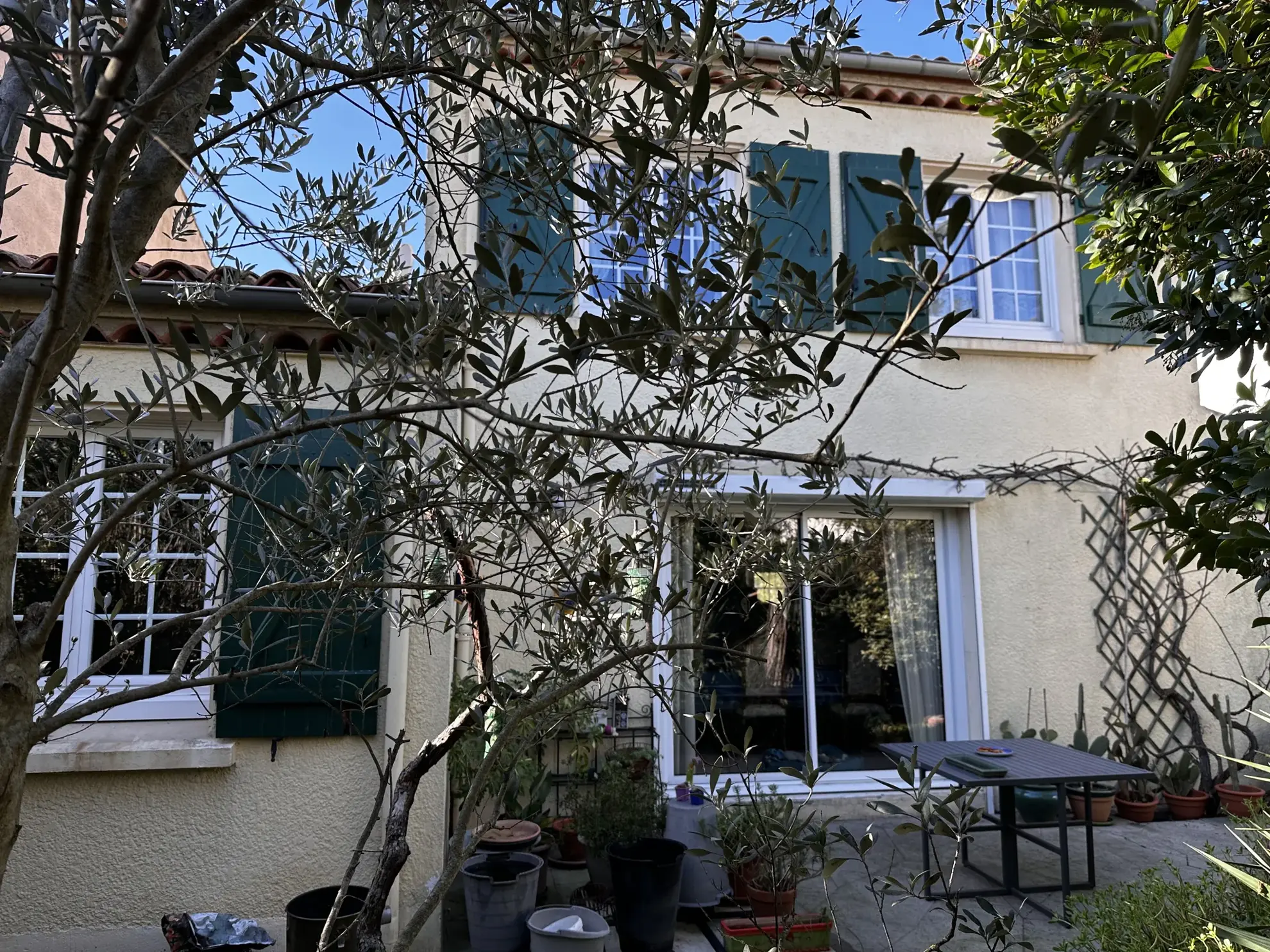 Maison à vendre avec jardin et garage à Carcassonne 