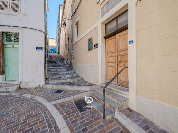 Appartement T2 de 38,62 m² à Marseille proche Vieux-Port, calme et sans travaux