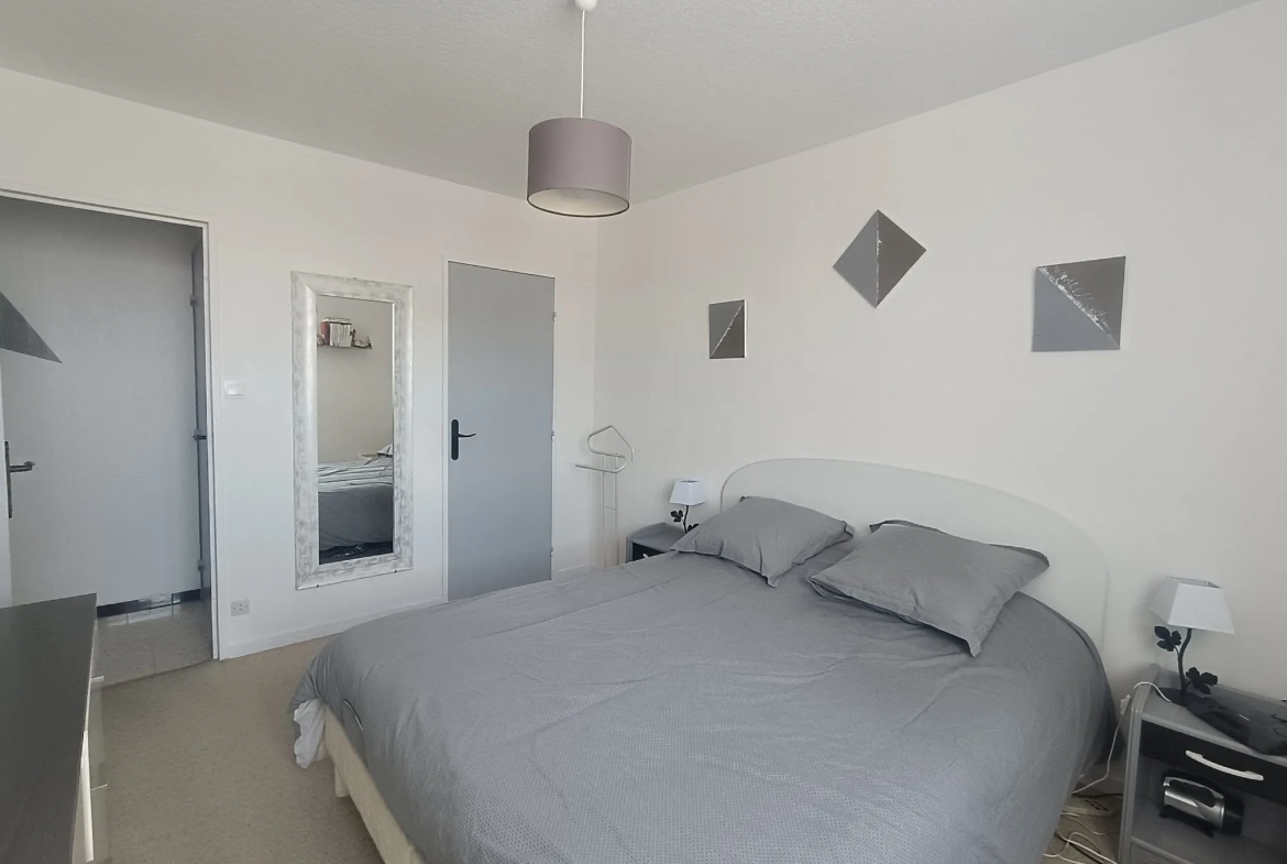 Appartement 3 pièces avec garage et cave au centre du Chambon-Feugerolles 