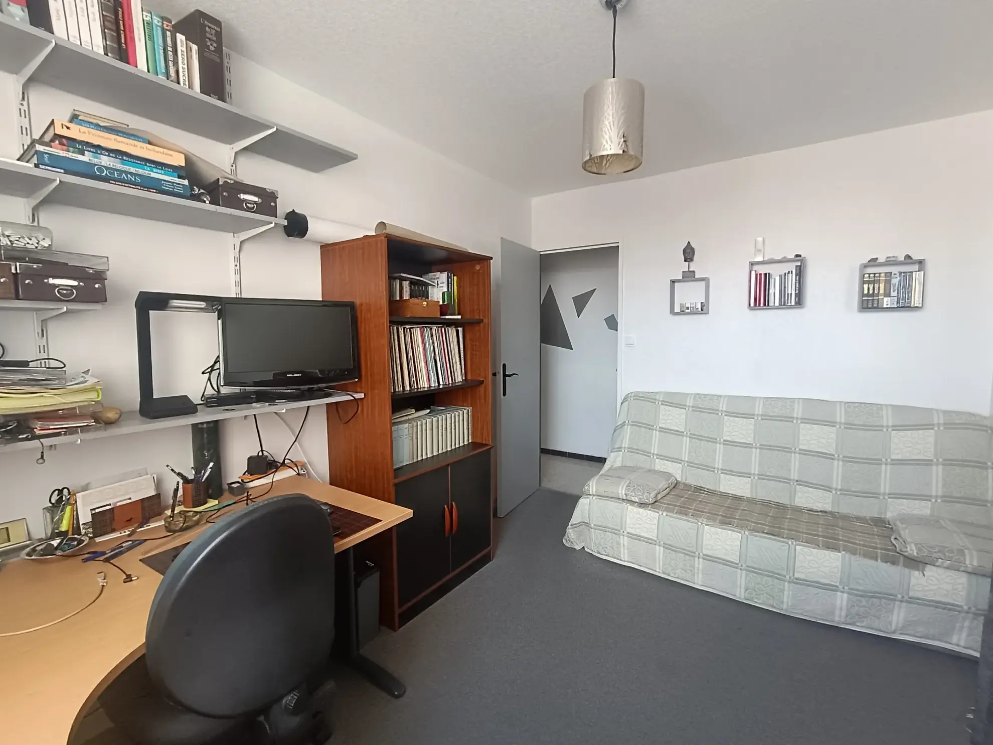 Appartement 3 pièces avec garage et cave au centre du Chambon-Feugerolles 