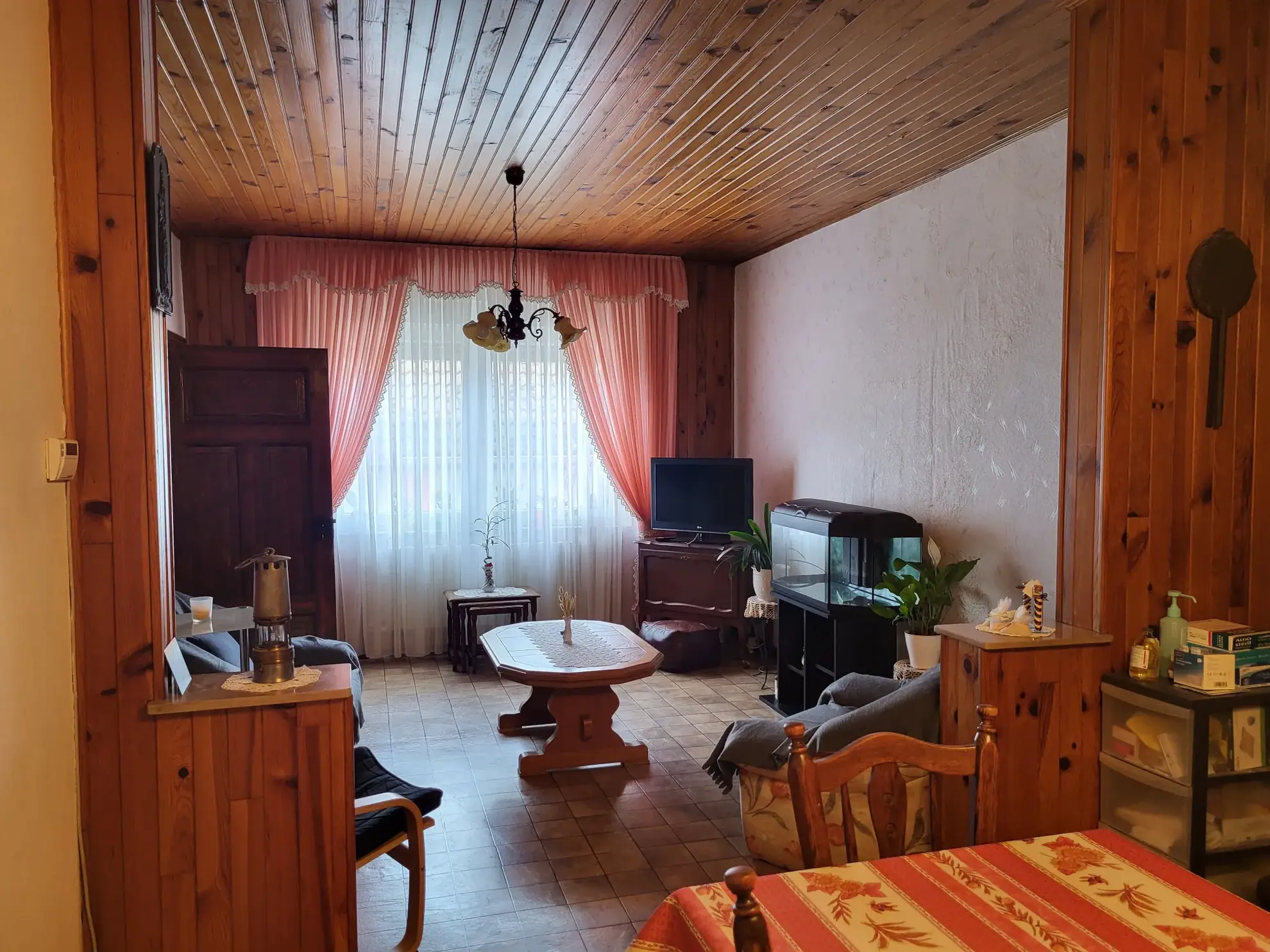 Maison de village à Creutzwald de 174 m² avec dépendances et terrain de 125 ares 