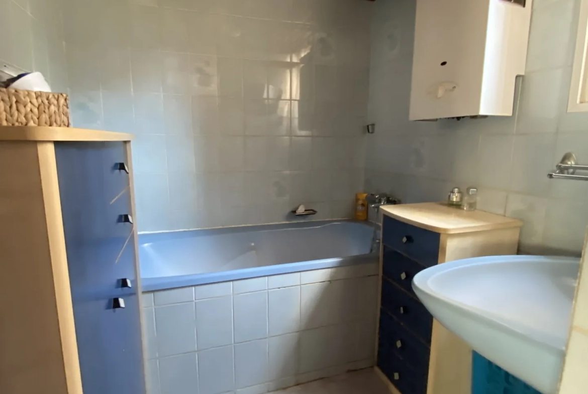 Maison de village à Creutzwald de 174 m² avec dépendances et terrain de 125 ares 