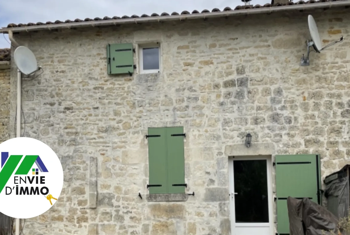 Maison en pierre à Sansais avec jardin, terrasse et parking, idéal primo-accédants ou investisseurs 
