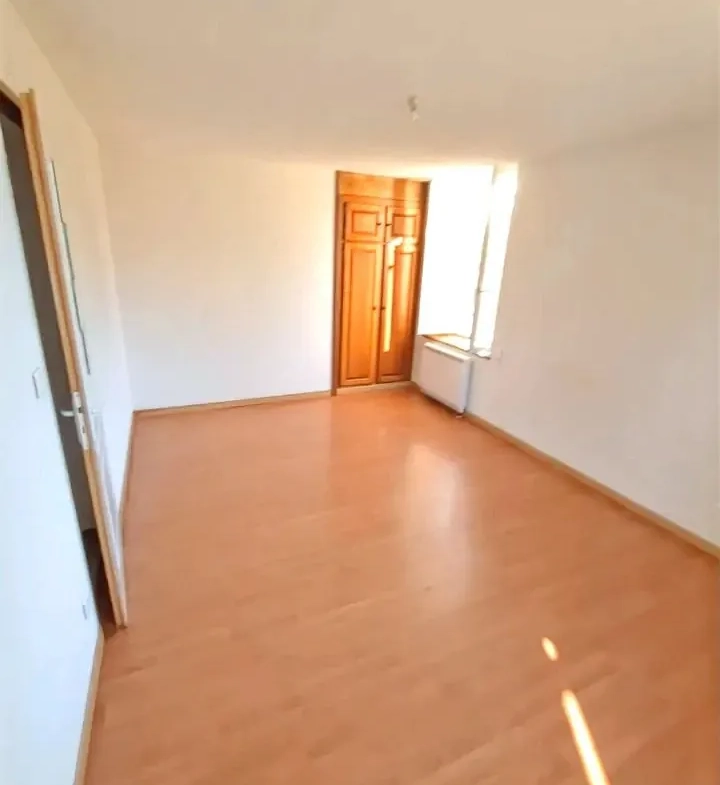 Maison familiale de 150 m² à vendre à Vellexon-Queutrey-Et-Vaudey 