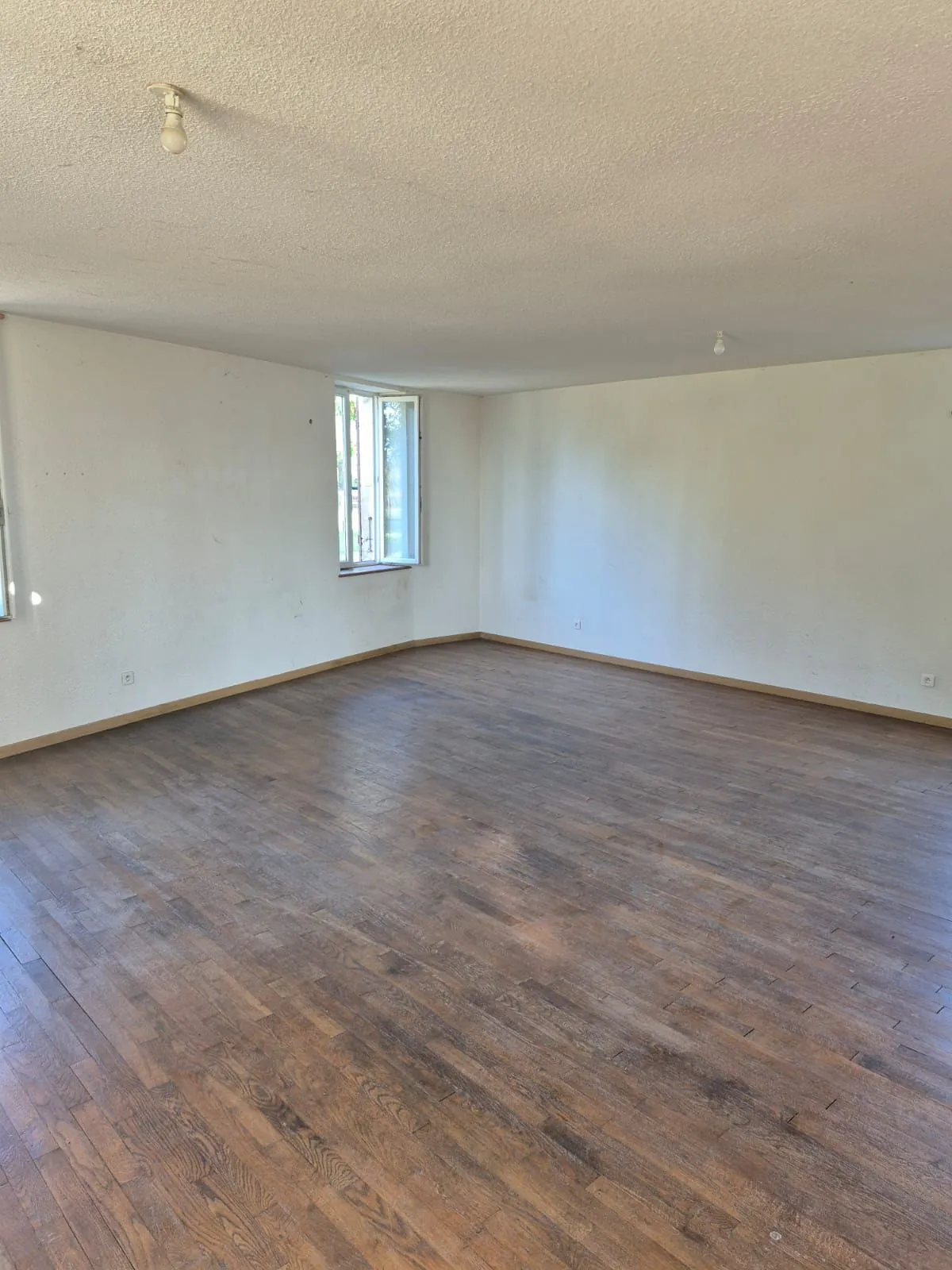 Maison familiale de 150 m² à vendre à Vellexon-Queutrey-Et-Vaudey 