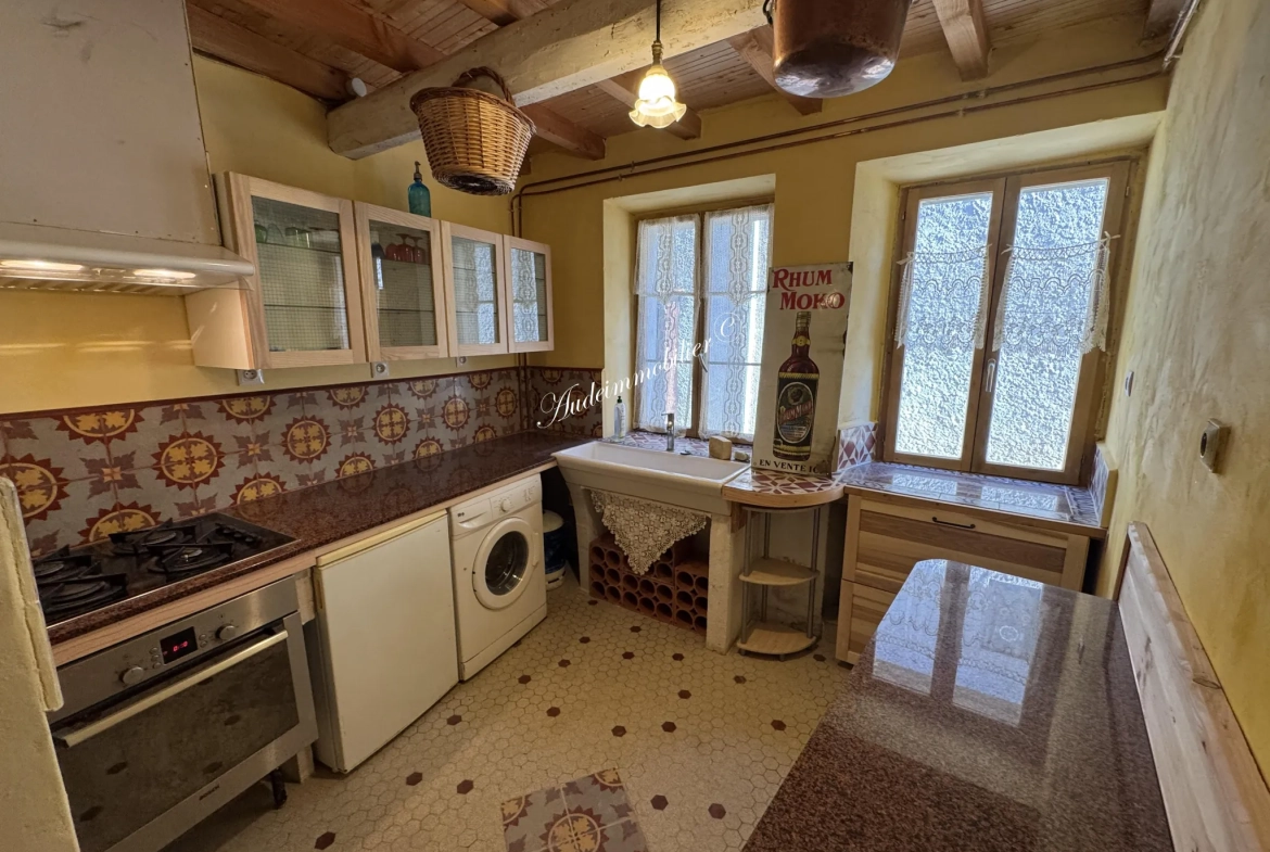 Maison de village rénovée avec cave viticole proche de Limoux 