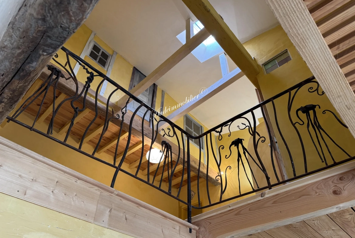 Maison de village rénovée avec cave viticole proche de Limoux 