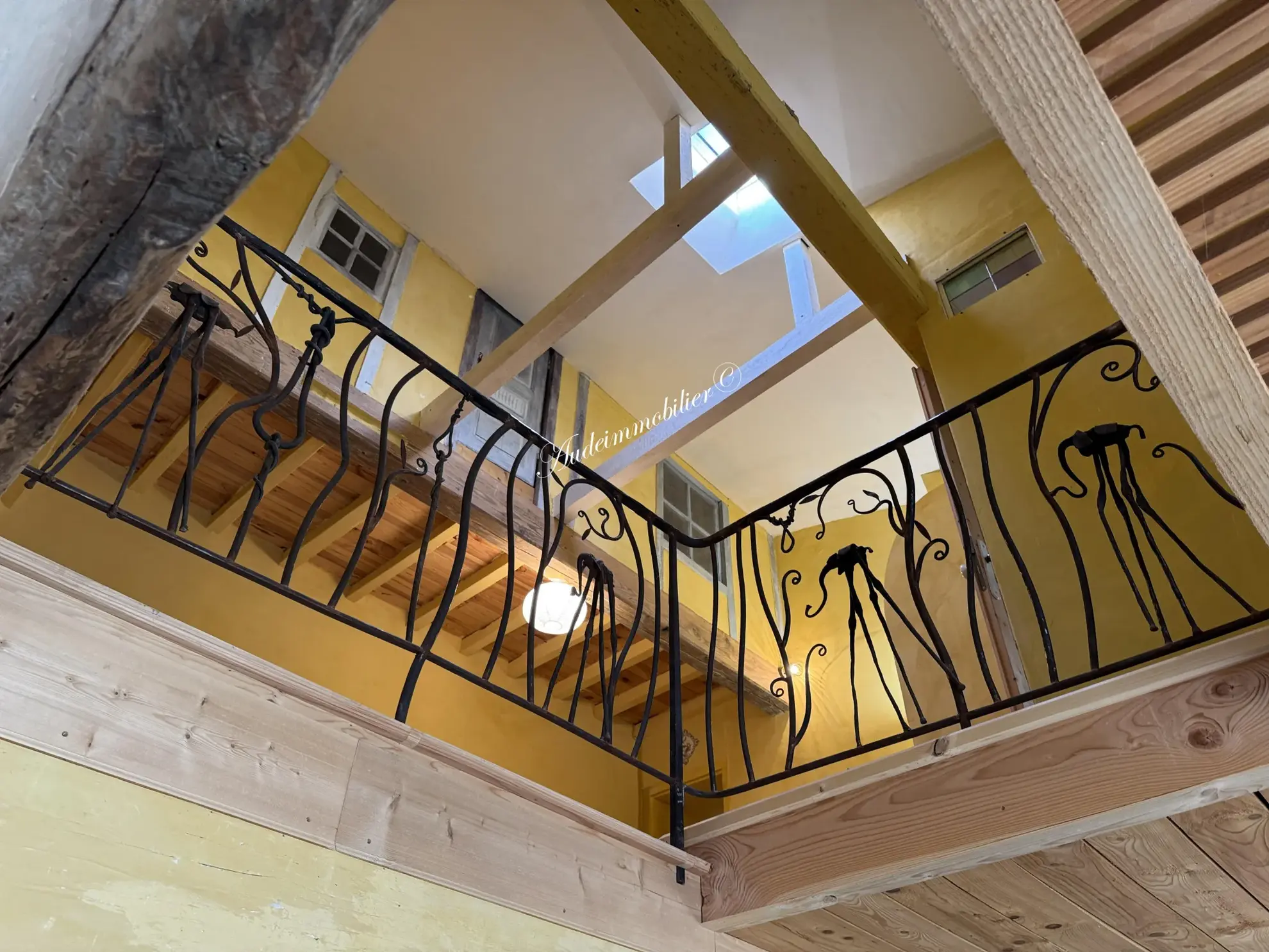Maison de village rénovée avec cave viticole proche de Limoux 