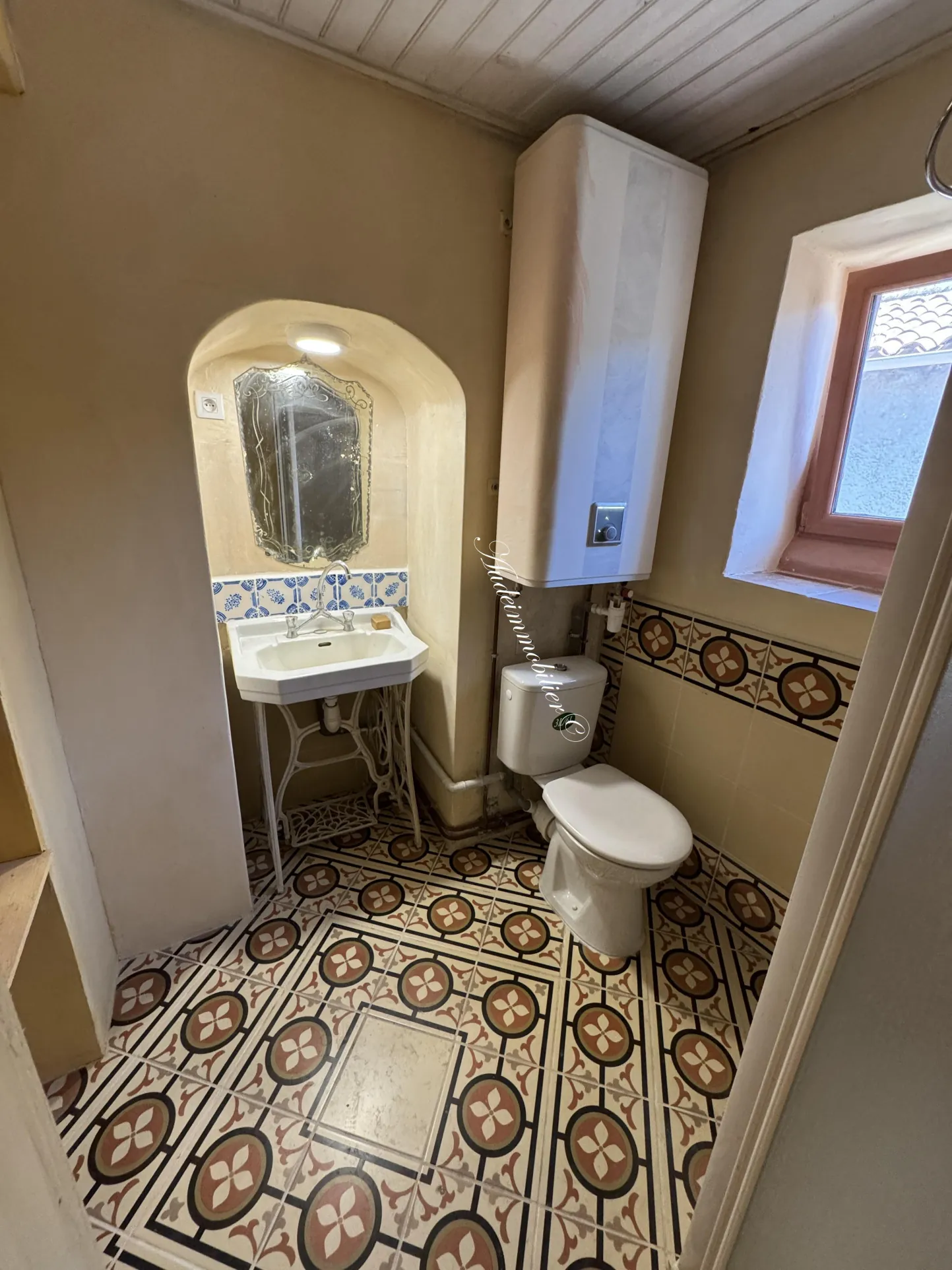 Maison de village rénovée avec cave viticole proche de Limoux 
