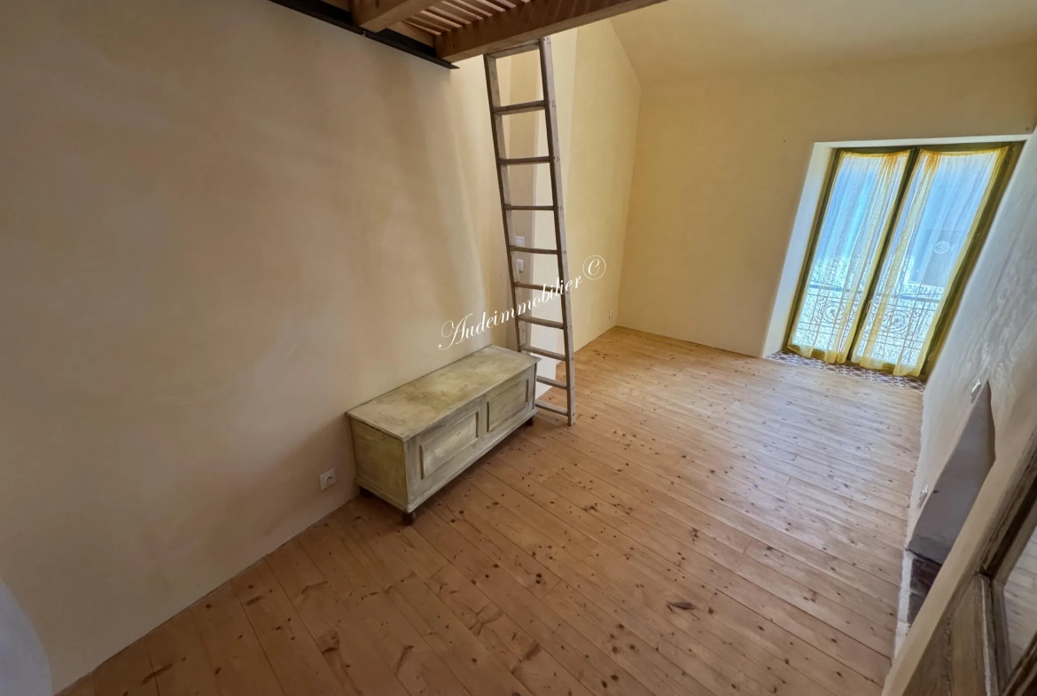 Maison de village rénovée avec cave viticole proche de Limoux 