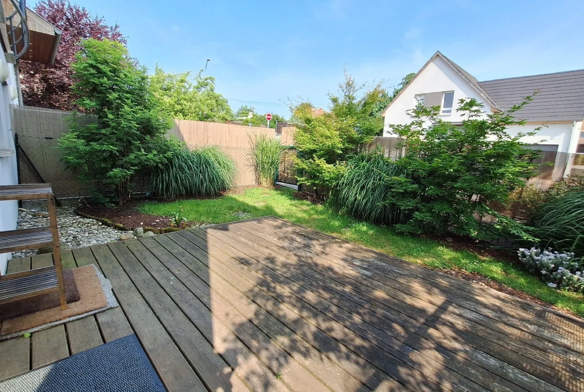 A vendre duplex avec jardin et garage à Morschwiller le Bas 