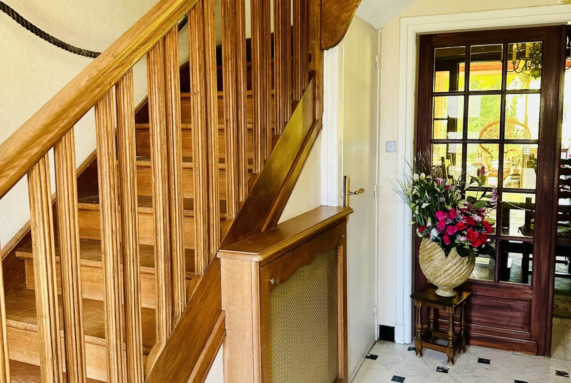 Belle maison familiale à Caudry avec 5 chambres, jardin et grand potentiel de rénovation 