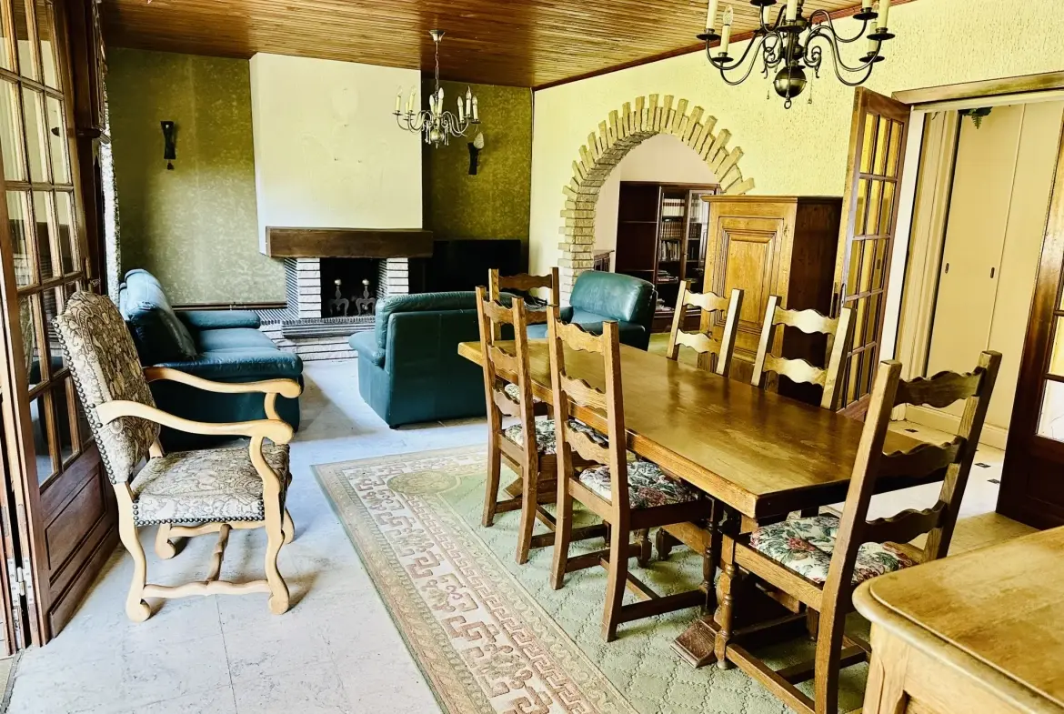 Belle maison familiale à Caudry avec 5 chambres, jardin et grand potentiel de rénovation 