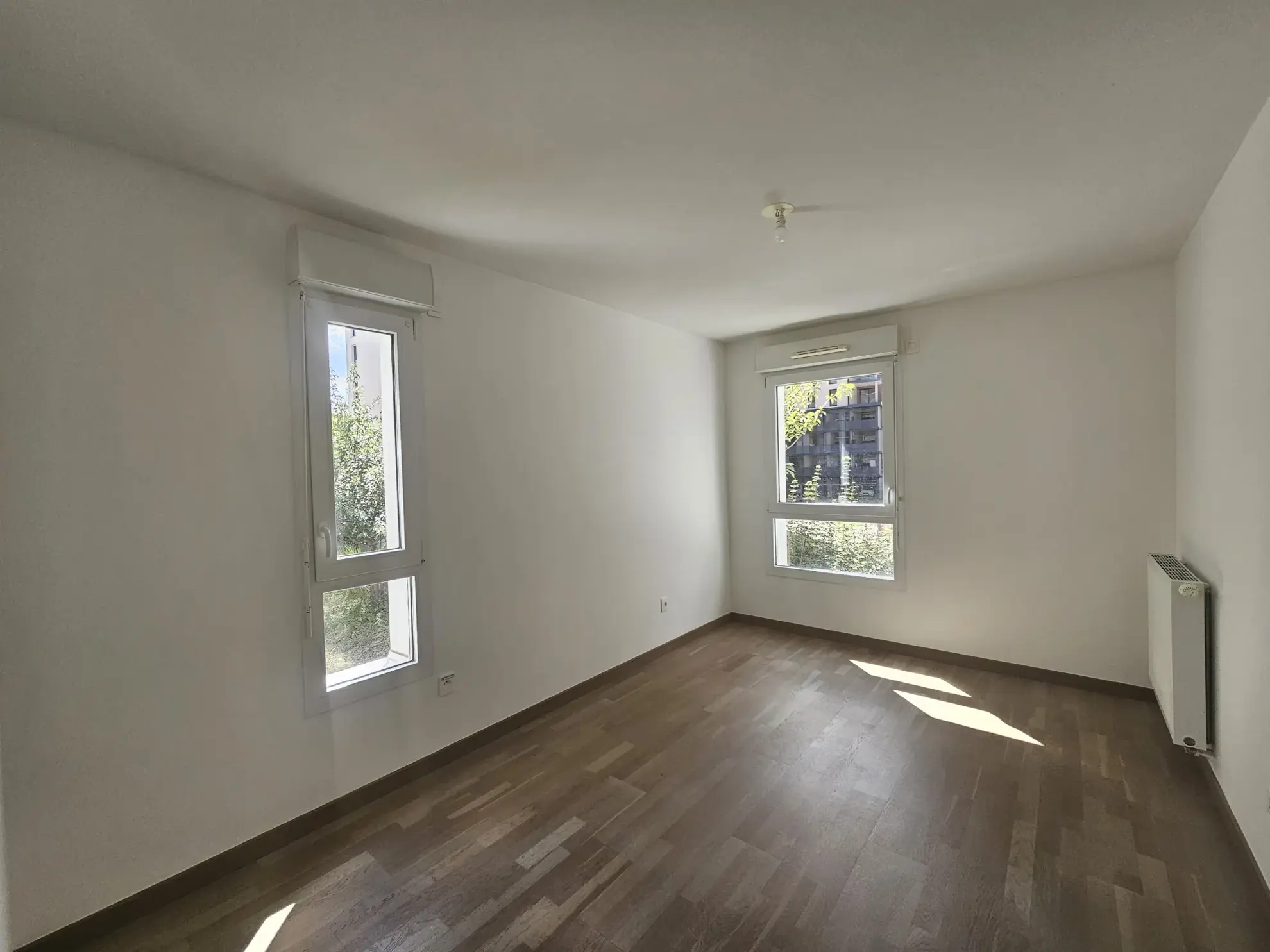 Appartement 4 pièces récent avec balcon et parking à Clermont-Ferrand 