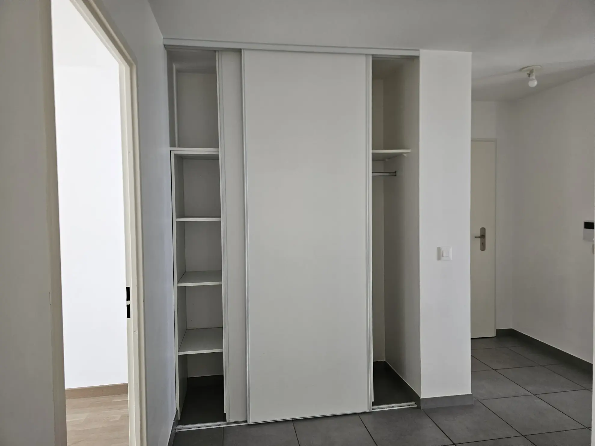Appartement 4 pièces récent avec balcon et parking à Clermont-Ferrand 