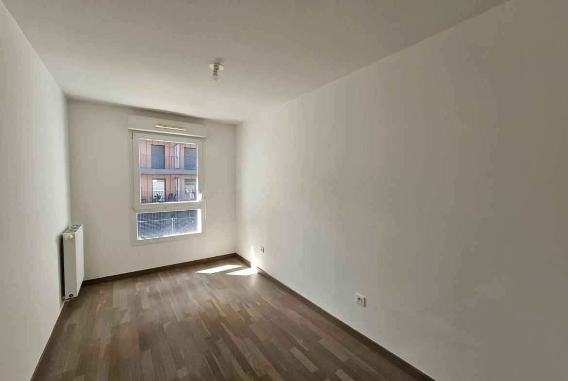 Appartement 4 pièces récent avec balcon et parking à Clermont-Ferrand 