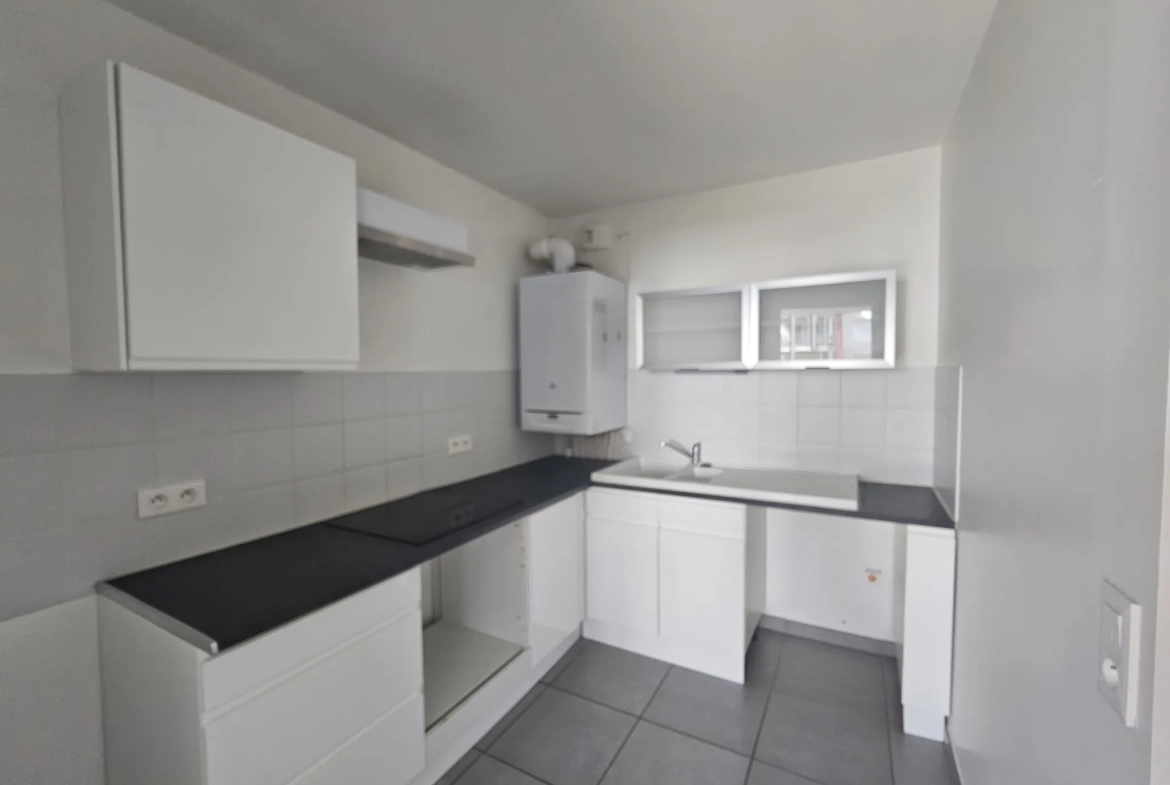 Appartement 4 pièces récent avec balcon et parking à Clermont-Ferrand 