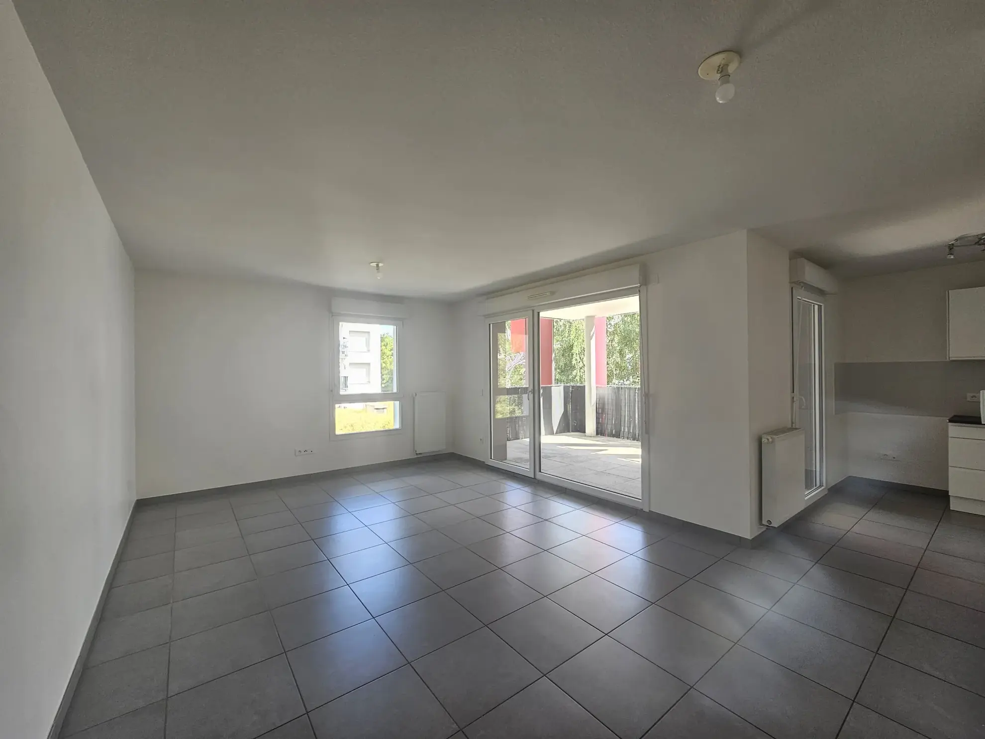Appartement 4 pièces récent avec balcon et parking à Clermont-Ferrand 