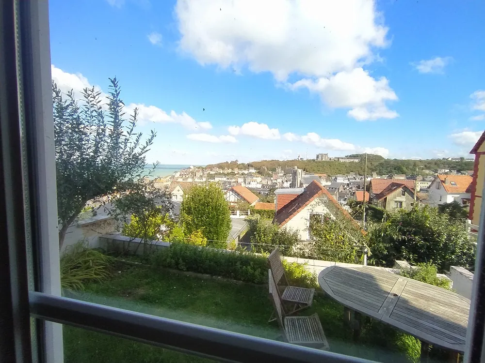 Maison avec vue mer à Ault – charmante et bien équipée 