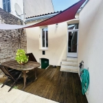 Maison rénovée avec jardin à La Roche-sur-Yon – Charme et confort
