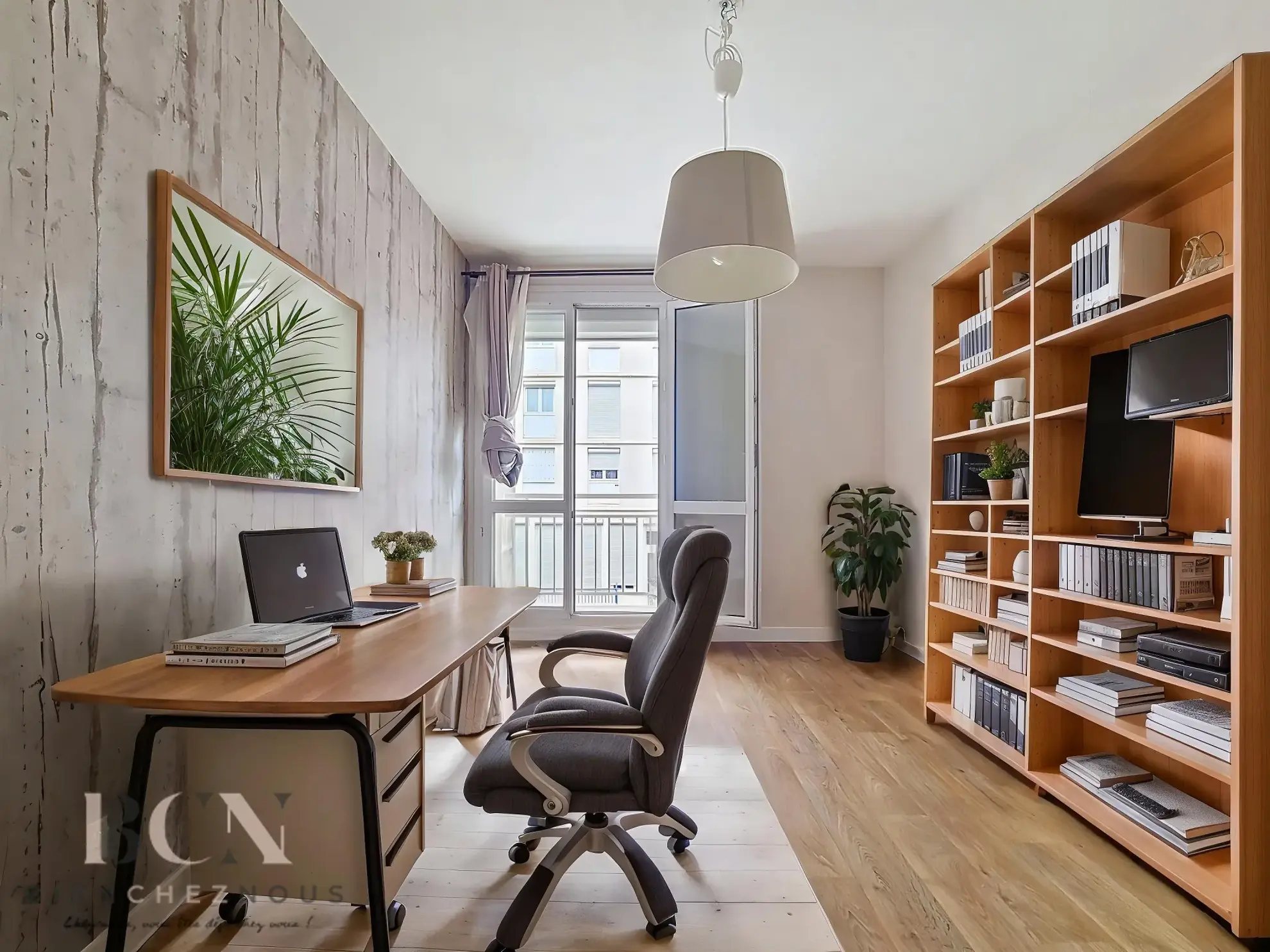 Appreciable T4 rénové avec balcon, cave et parking à Montsoult 