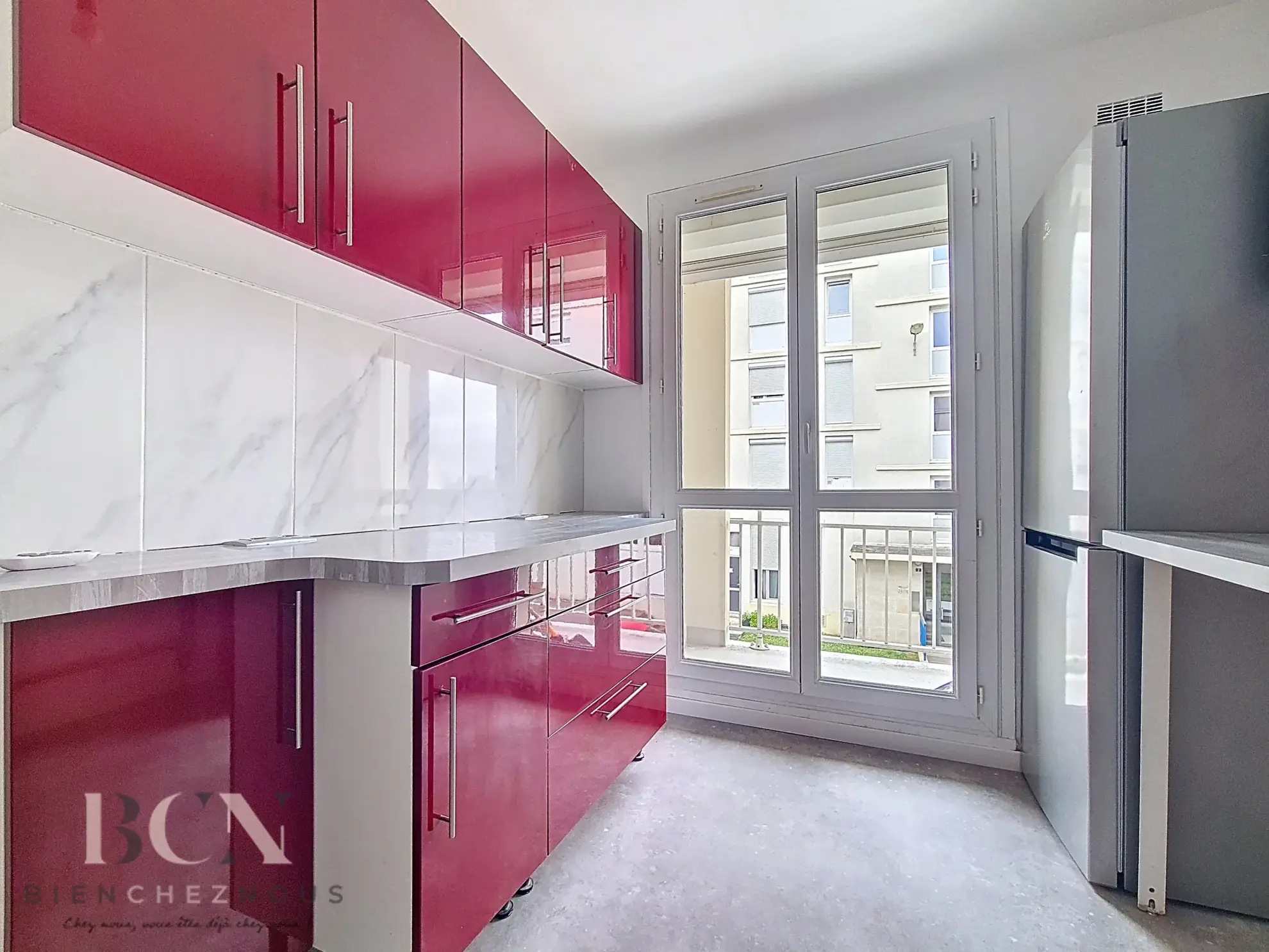 Appreciable T4 rénové avec balcon, cave et parking à Montsoult 