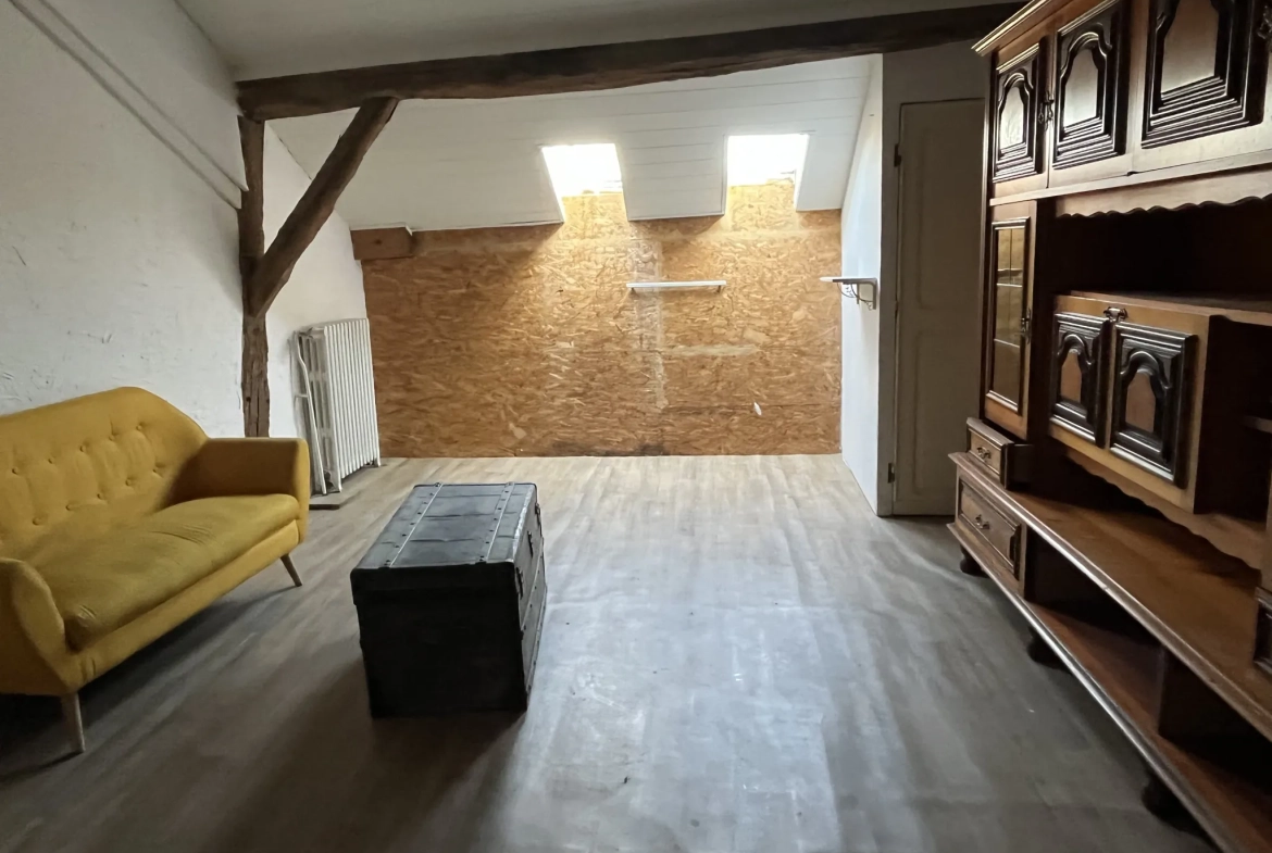 À vendre maison authentique de 156 m² à Colombey-les-Choiseul avec terrasse et volumes généreux 