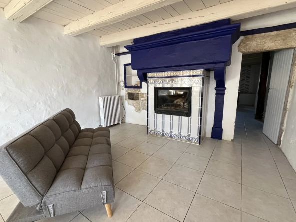 À vendre maison authentique de 156 m² à Colombey-les-Choiseul avec terrasse et volumes généreux