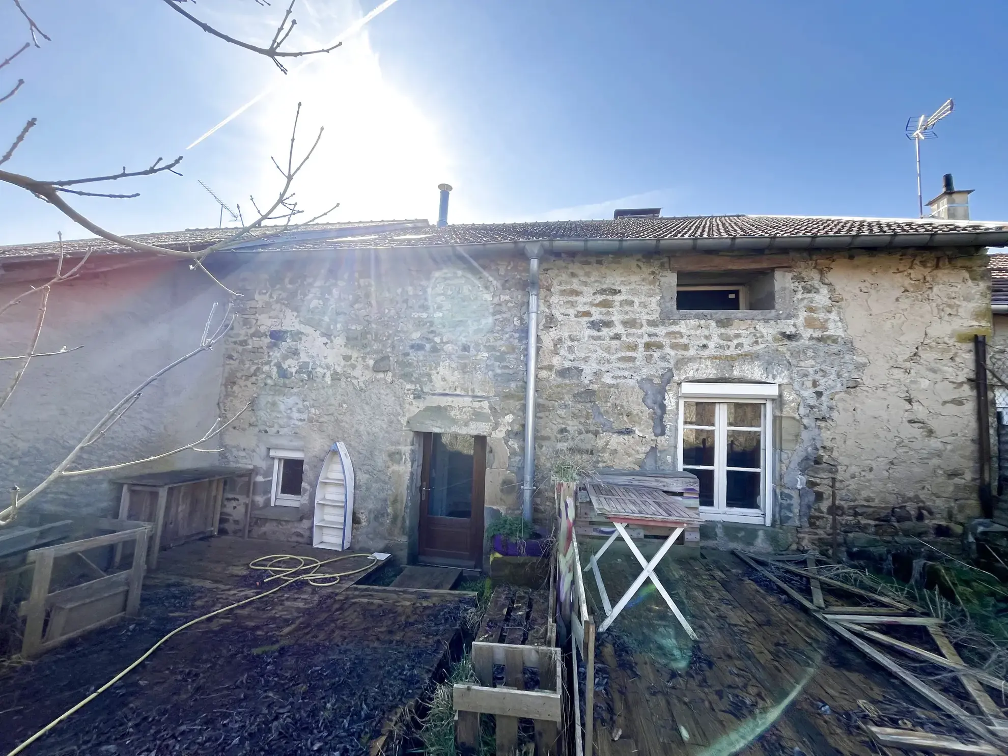À vendre maison authentique de 156 m² à Colombey-les-Choiseul avec terrasse et volumes généreux 