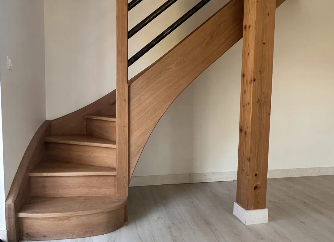 Maison contemporaine rénovée à Riberac avec 4 chambres et vue dégagée 