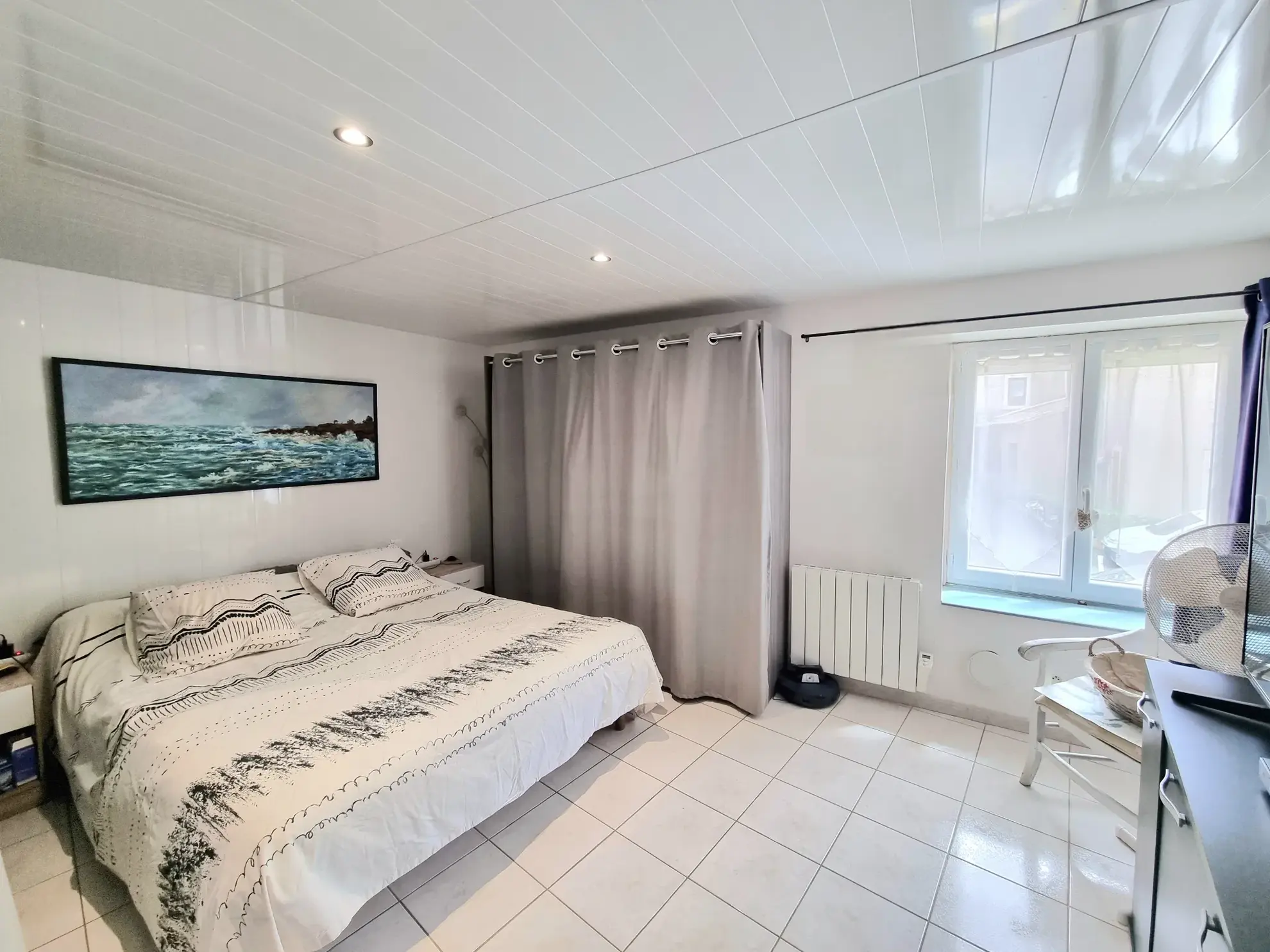 Maison de village de 125 m² avec terrasse à Fleury (11560) - Charme et confort moderne 