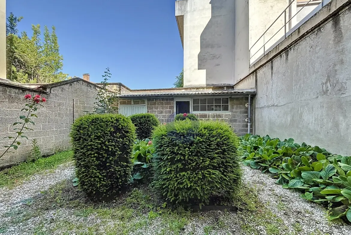 Appartement de charme avec jardin à Melun – Proche gare 