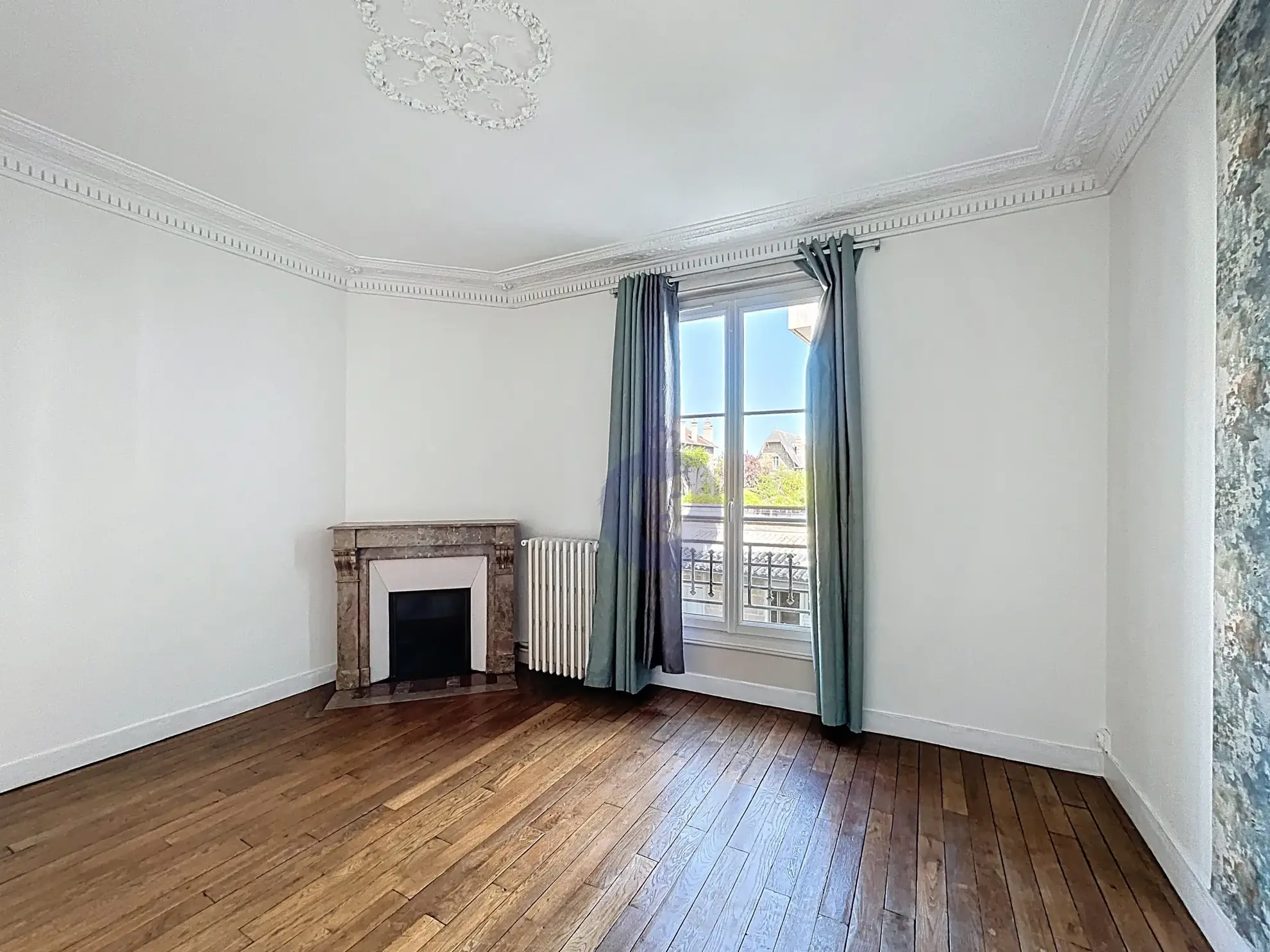 Appartement de charme avec jardin à Melun – Proche gare 