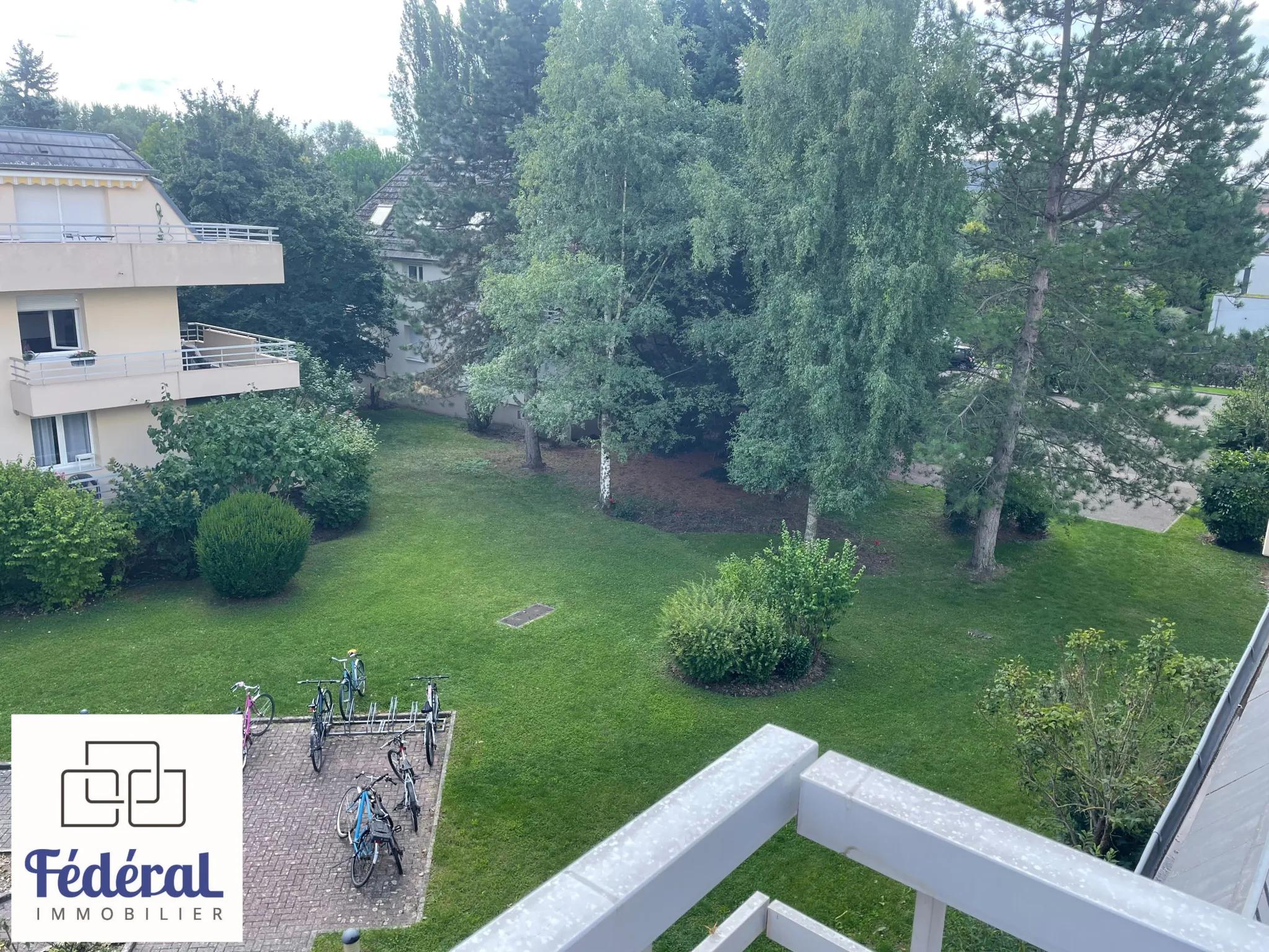 Appartement F2 à Strasbourg Robertsau avec Terrasse, Cave et Parking - Résidentiel et Calme 