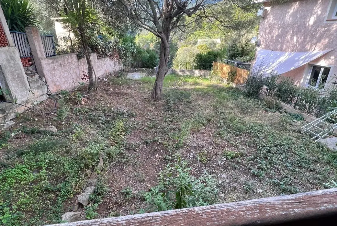 Maison à vendre avec vue mer à Solenzara dans domaine privé Cala d'Oru 