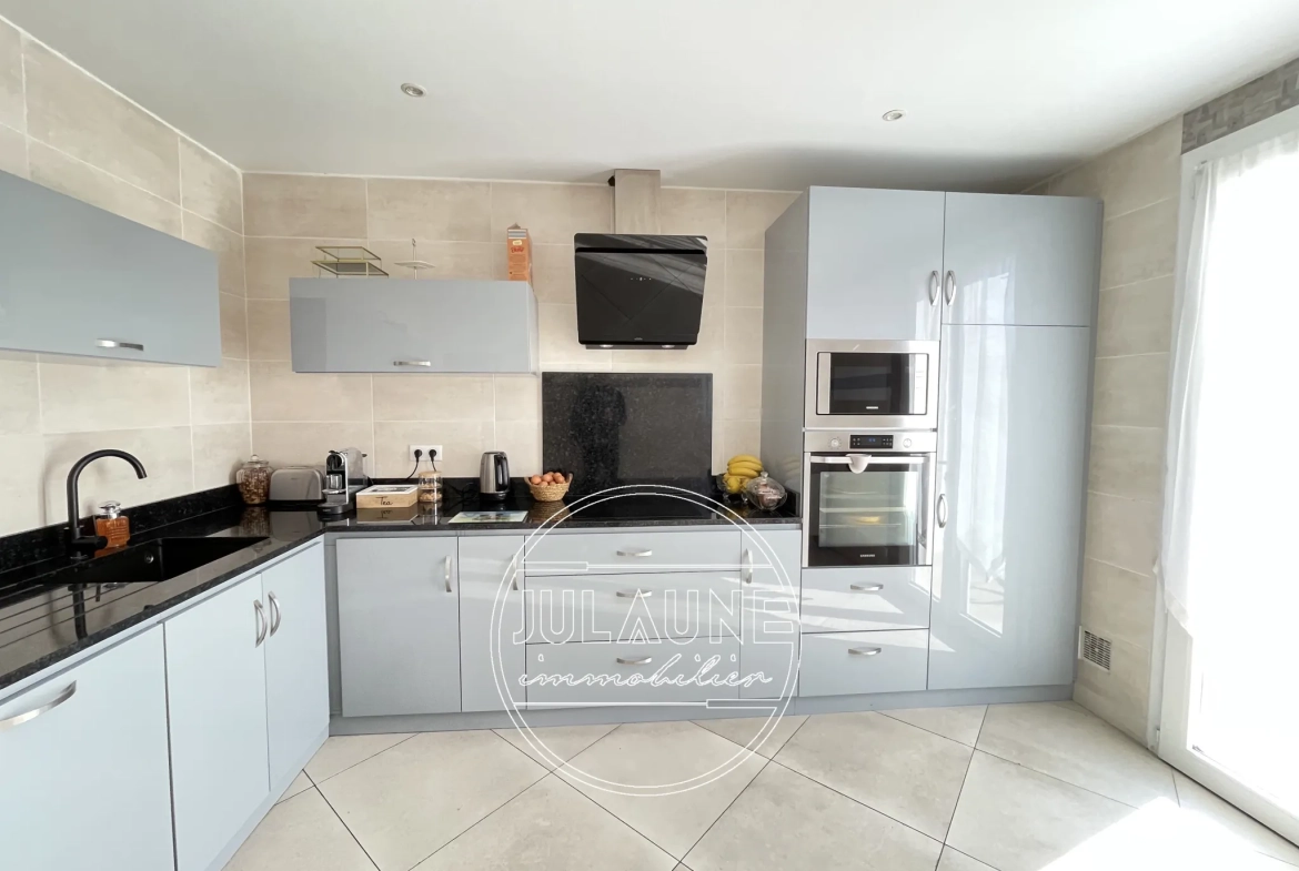 Magnifique maison de 152 m² à Limoges proche de la clinique CHENIEUX 