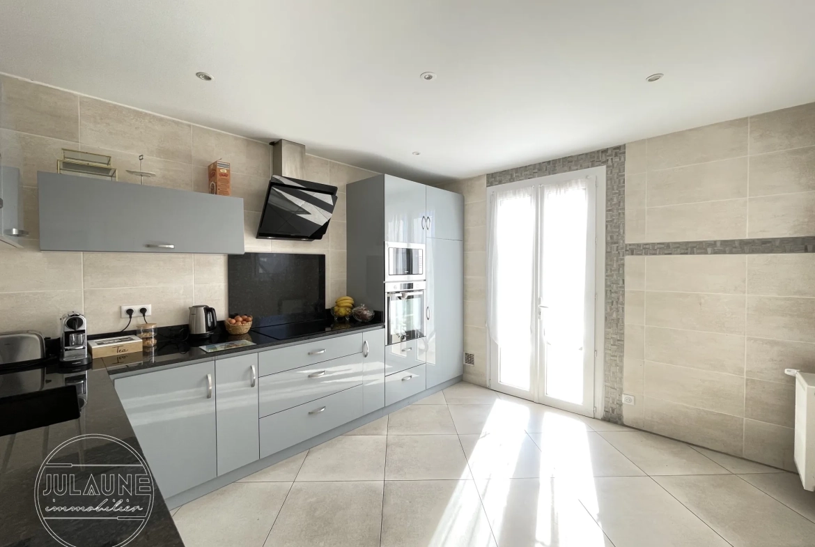 Magnifique maison de 152 m² à Limoges proche de la clinique CHENIEUX 