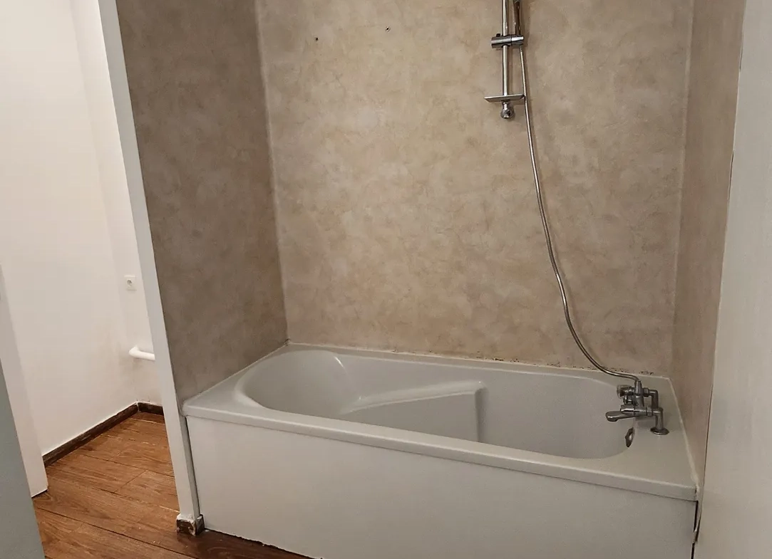 Immeuble de 305 m² à Rambervillers - Investissement locatif rentable 
