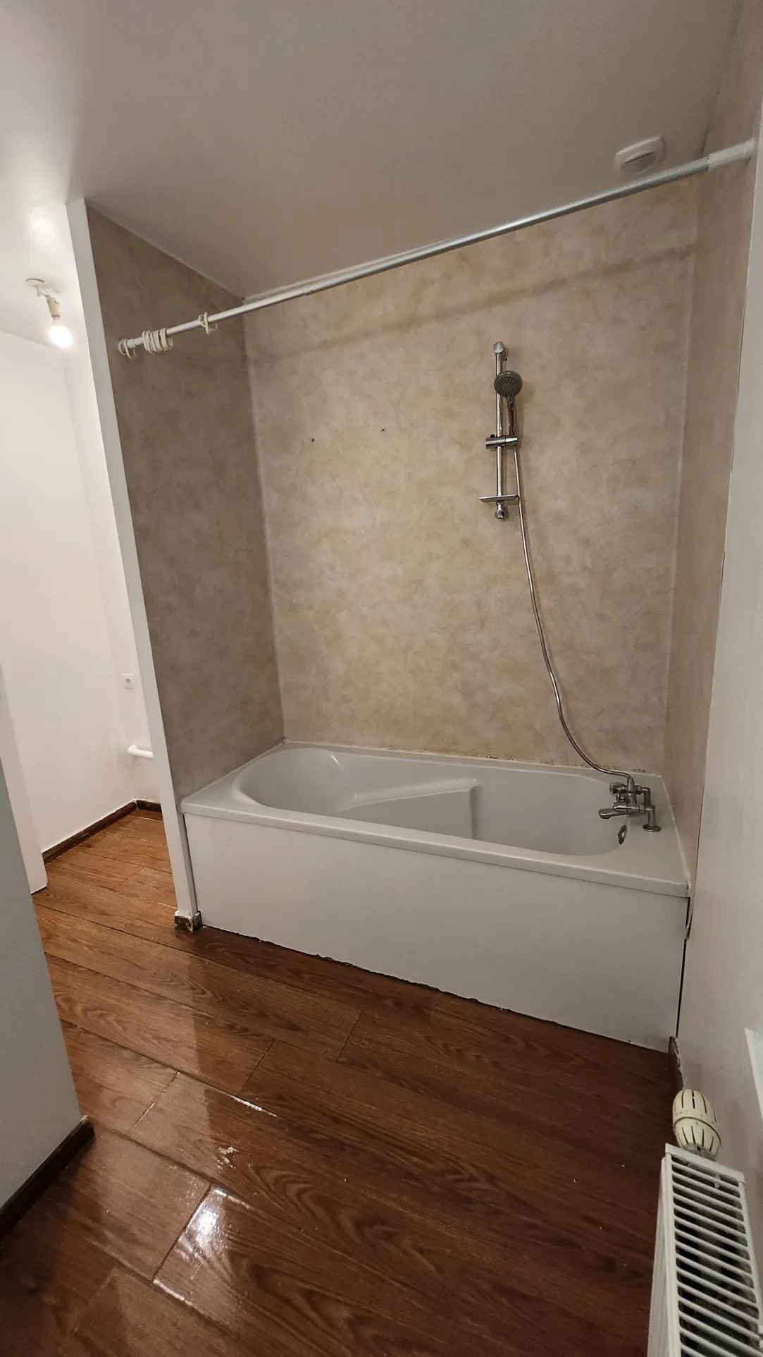 Immeuble de 305 m² à Rambervillers - Investissement locatif rentable 