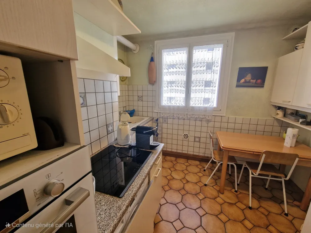 À vendre appartement traversant T4 de 64 m² à Lyon 8ème - emplacement idéal 